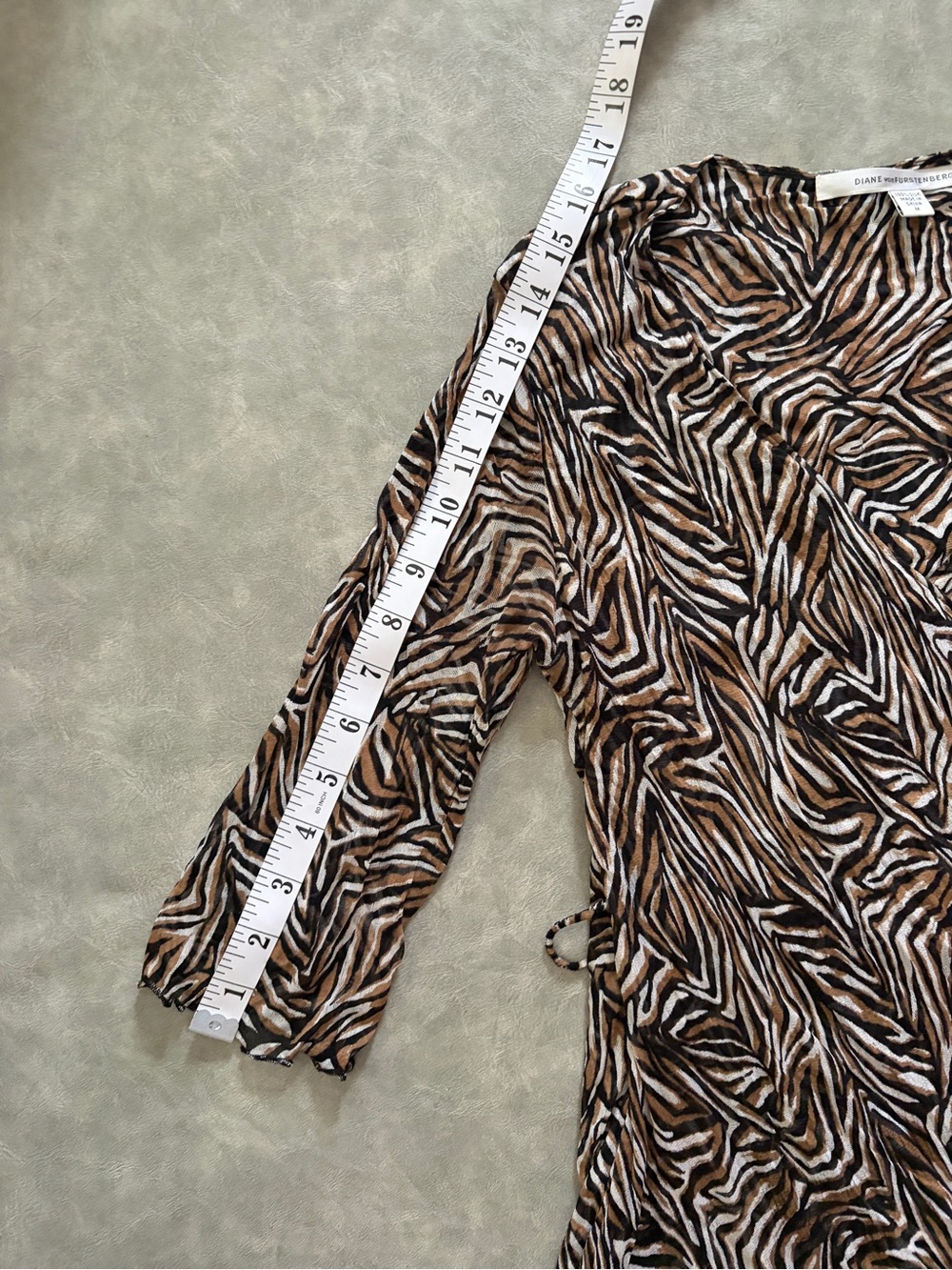 Y2K 100% Silk Tan Zebra Print Tie Back V-Neck Blouse | 2000s Luxury Office Siren - Picture 13 of 13